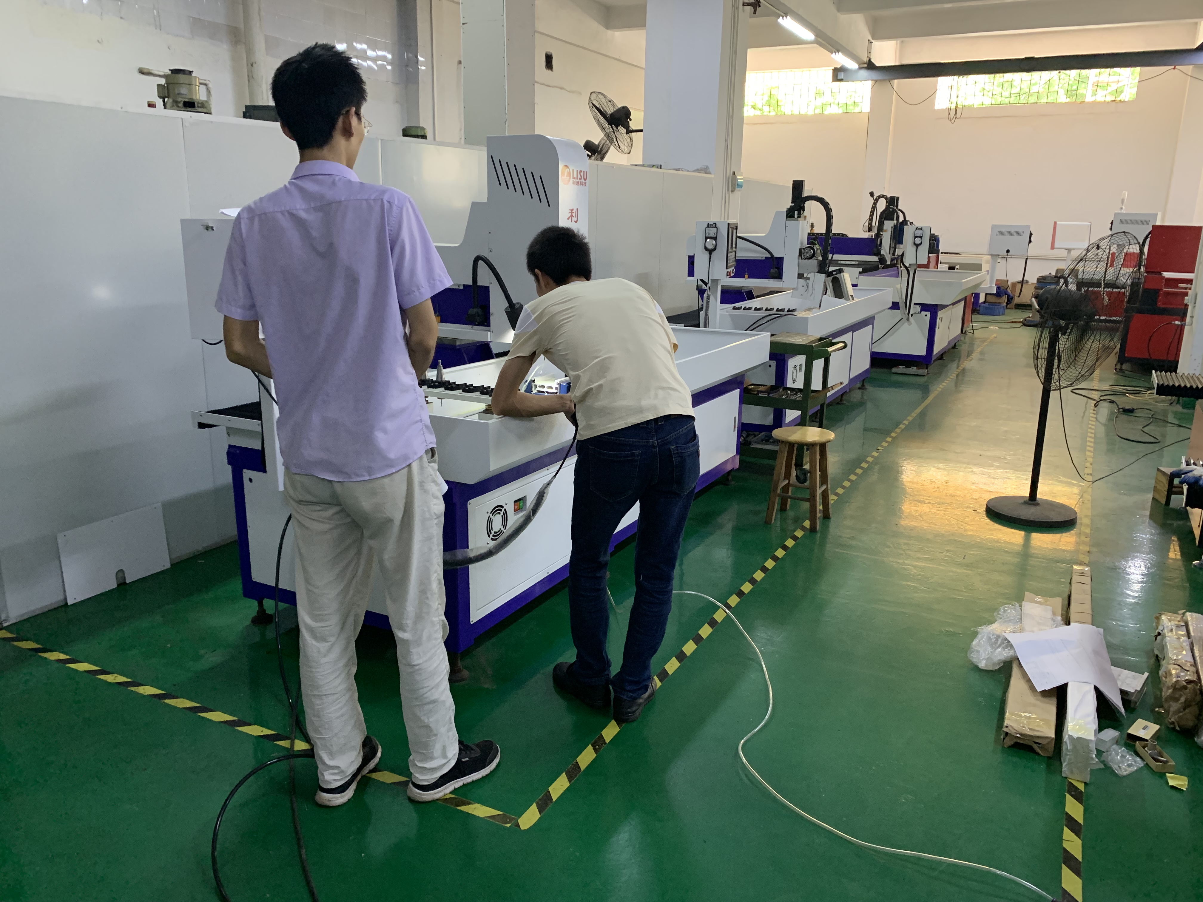 客戶到場(chǎng)試樣打樣(9)